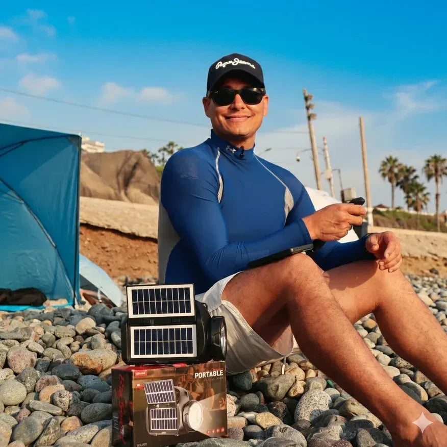 PARLANTE-CARGADOR-LINTERNA SOLAR - 3 EN 1 PREMIUM